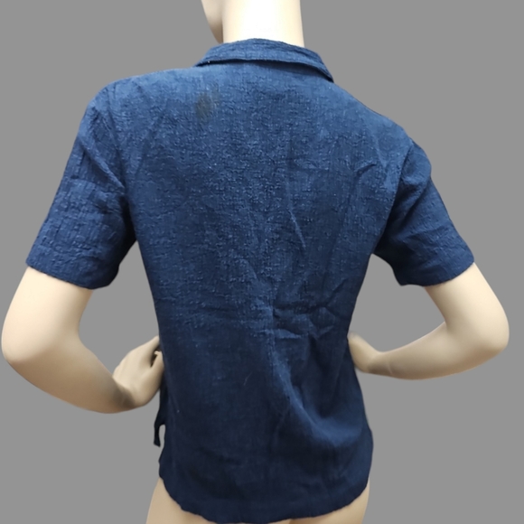 Two Button Ladies Top - Picture 3 of 6